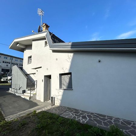 Lake Home Apartments Lipomo Exterior foto