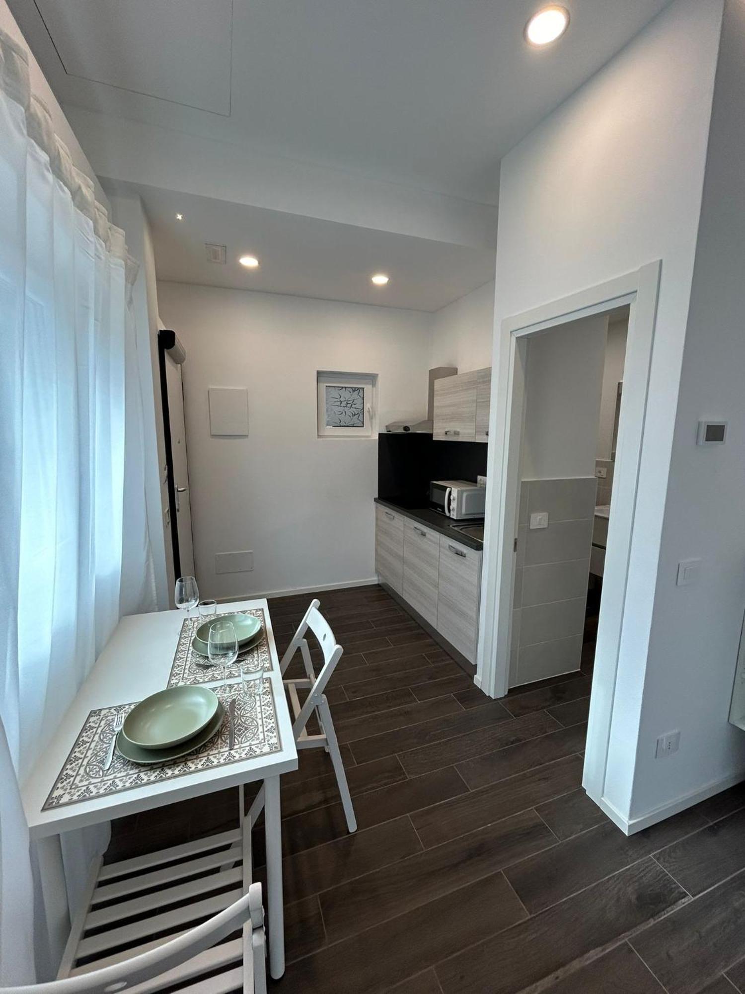 Lake Home Apartments Lipomo Exterior foto